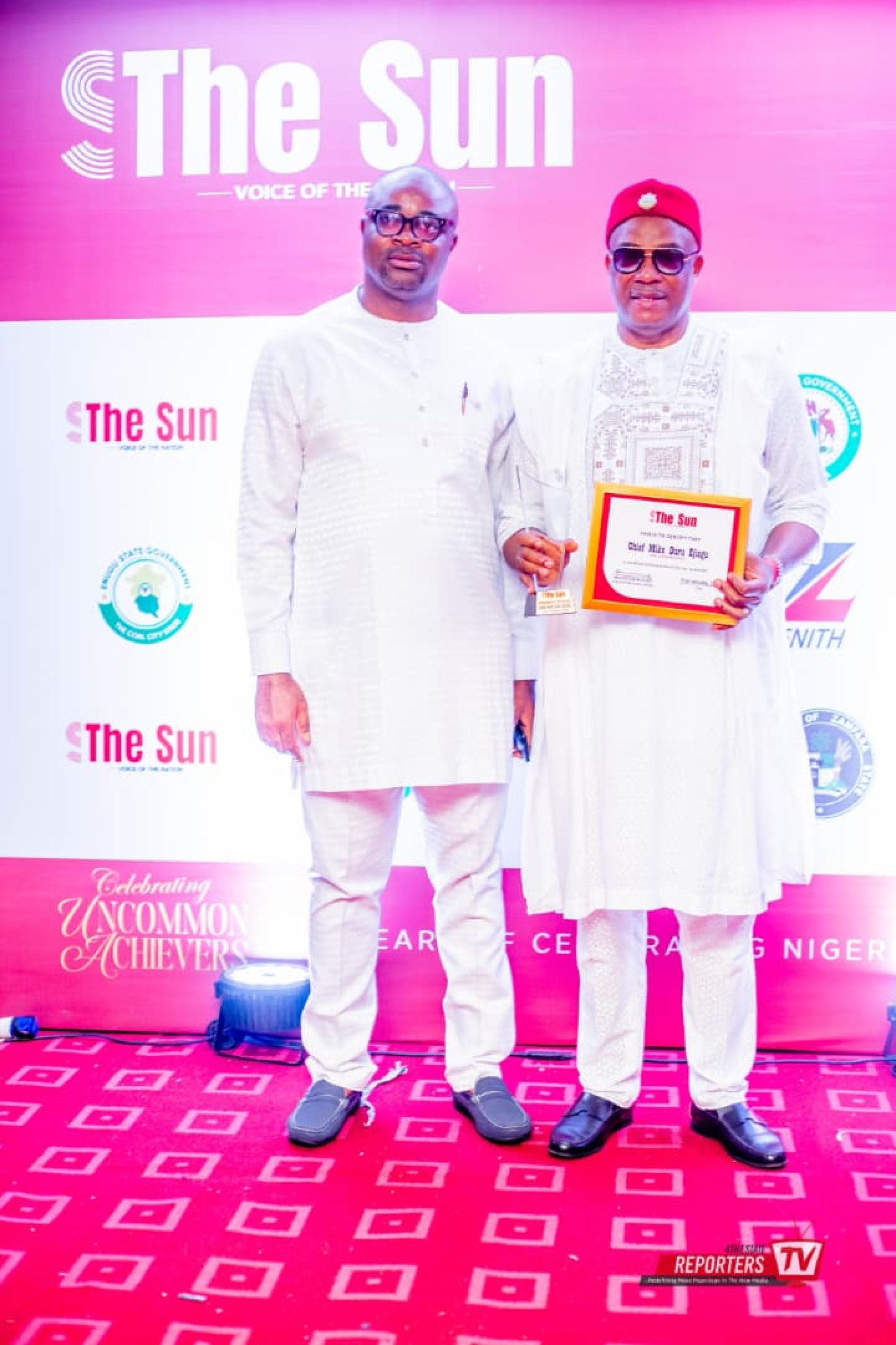 Citygate Homes Chairman, Ejiogu Shines At Sun Newspaper Award Night, Bags Entrepreneur Of The Year