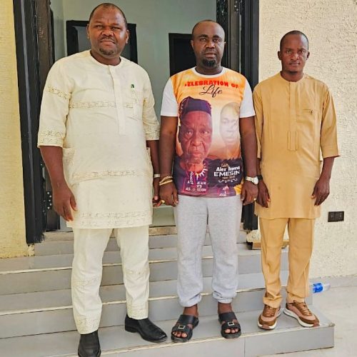 Former Chief of Staff to Gov. Charles Chukwuma Soludo Pays Condolence Visit To The Emesim Family In Ukpor, Commends Enduring Legacy of The Late Sage