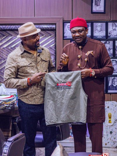 Ikenga Umuawulu: Publisher of 4th Estate Reporters, Njoku Macdonald Obinna pays a courtesy visit to High Chief Sir Dr Christopher Ndubuisi, KSJI, commends his uncomfortable philanthropy